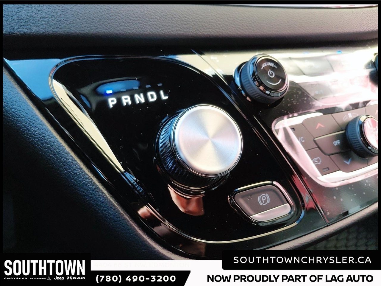 2026 Chrysler Grand Caravan SXT-14