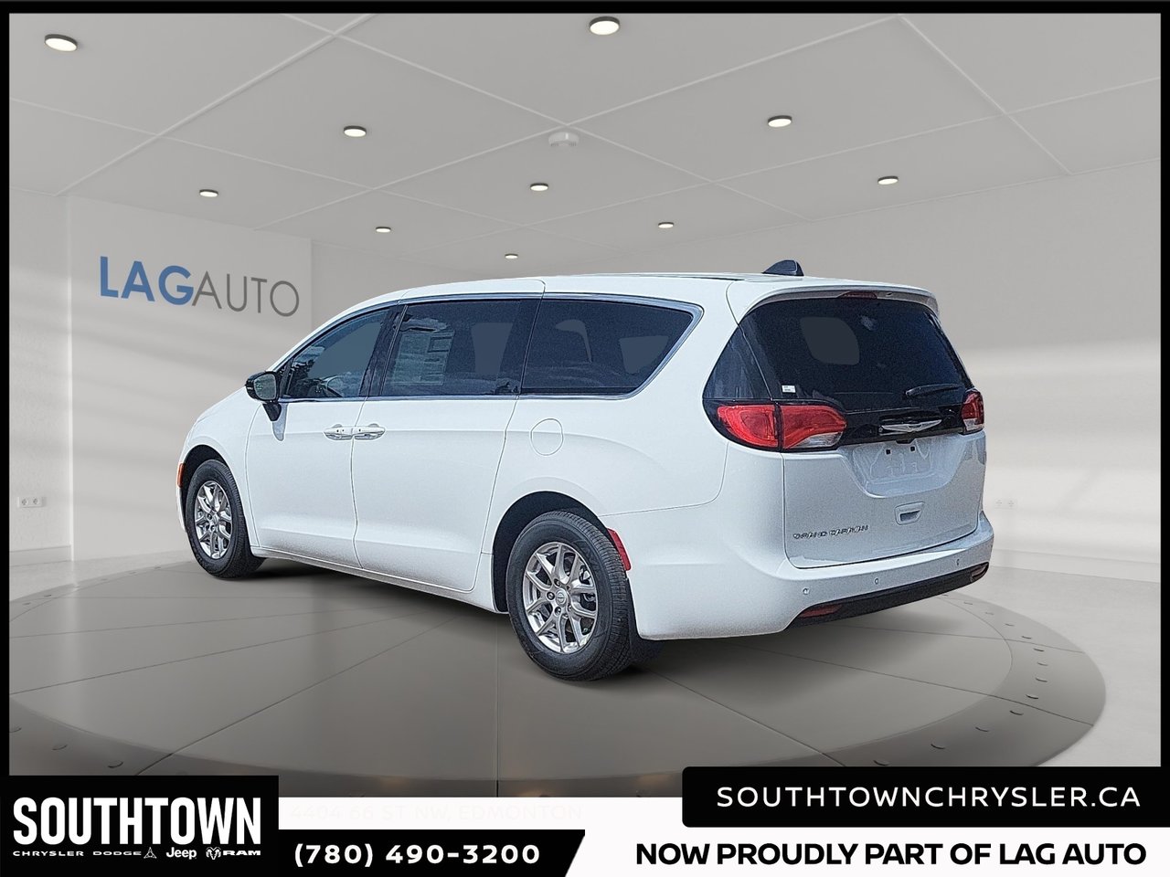 2026 Chrysler Grand Caravan SXT-3
