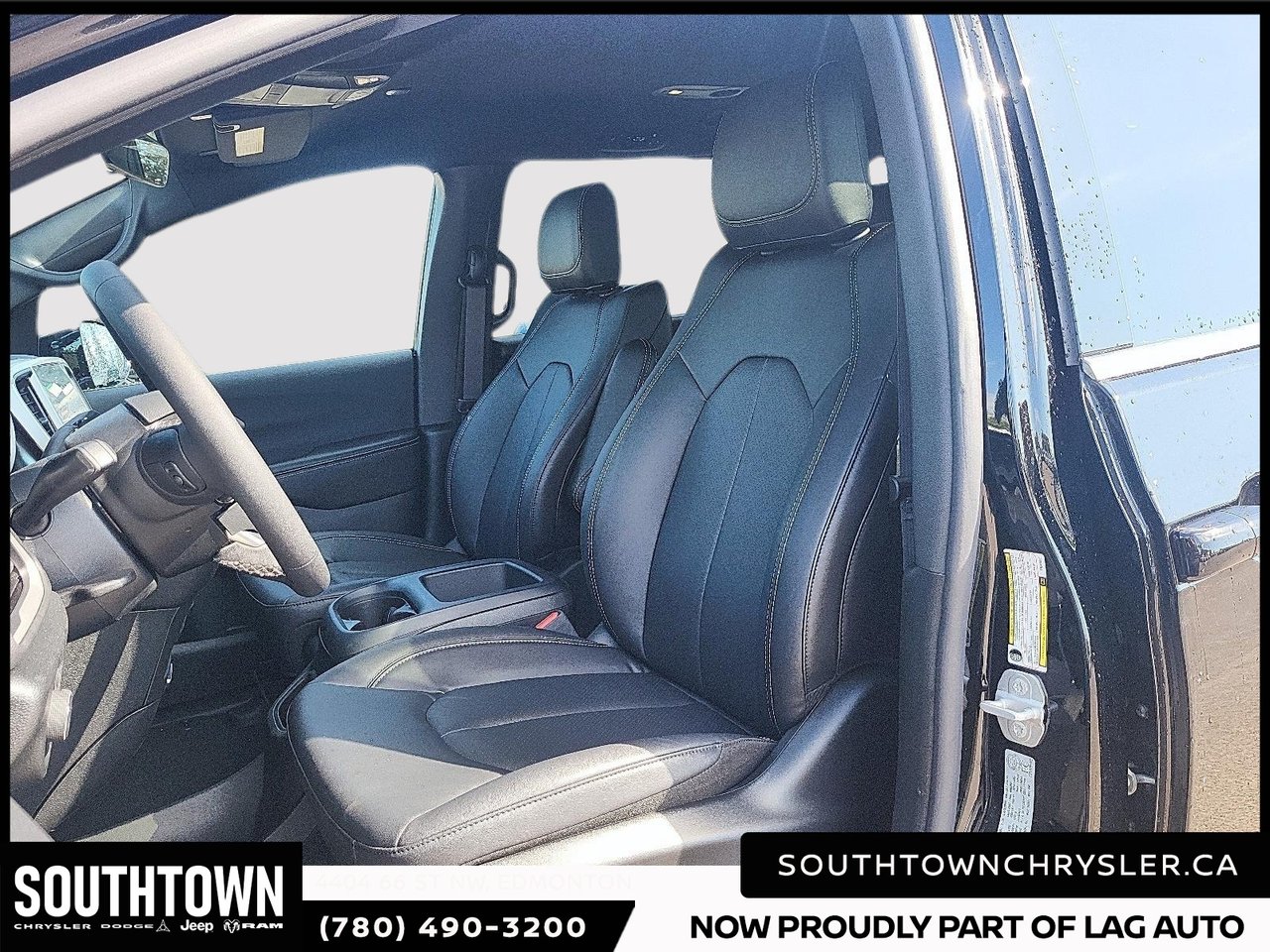 2026 Chrysler Grand Caravan SXT-8