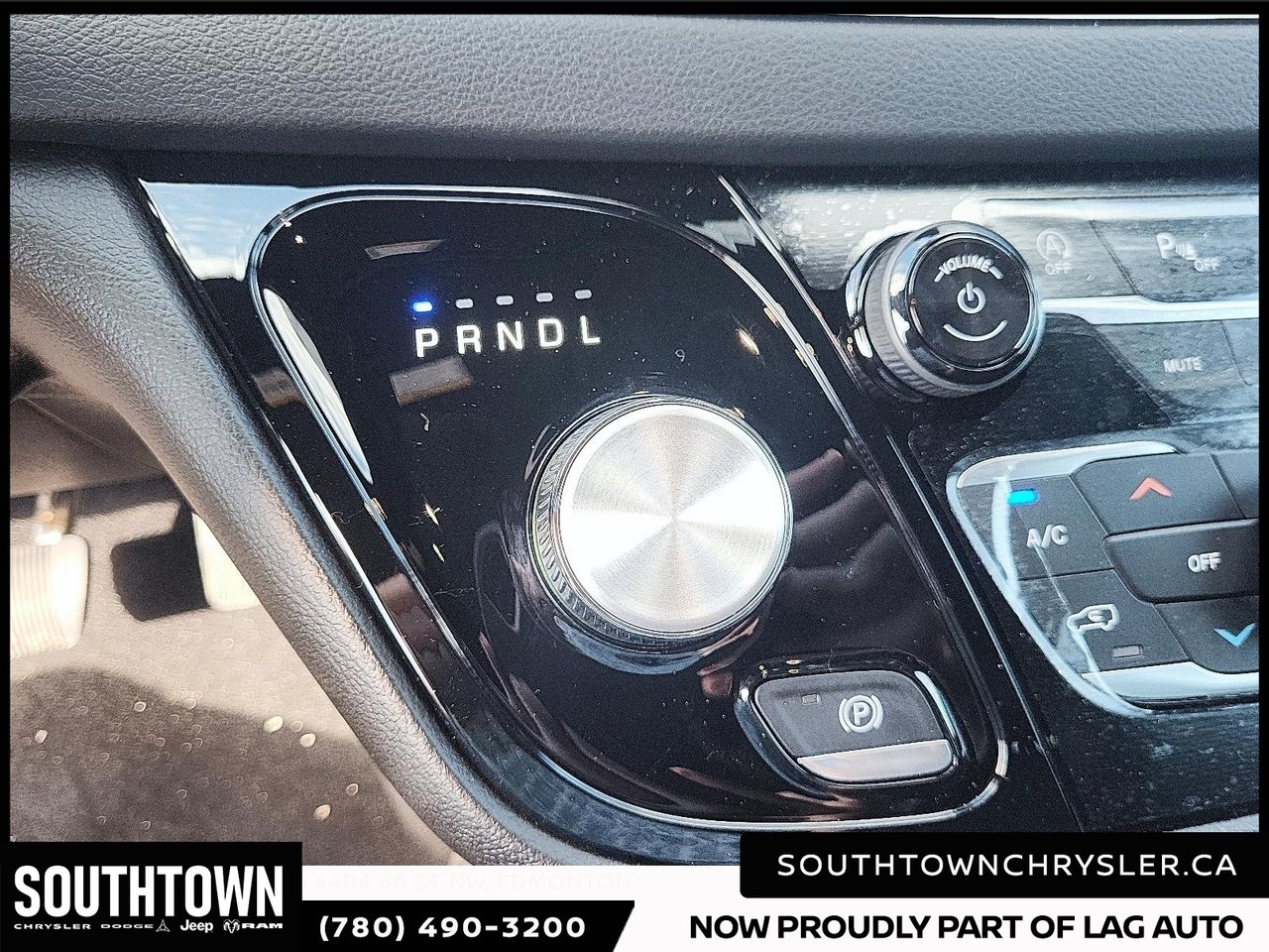 2026 Chrysler Grand Caravan SXT-14