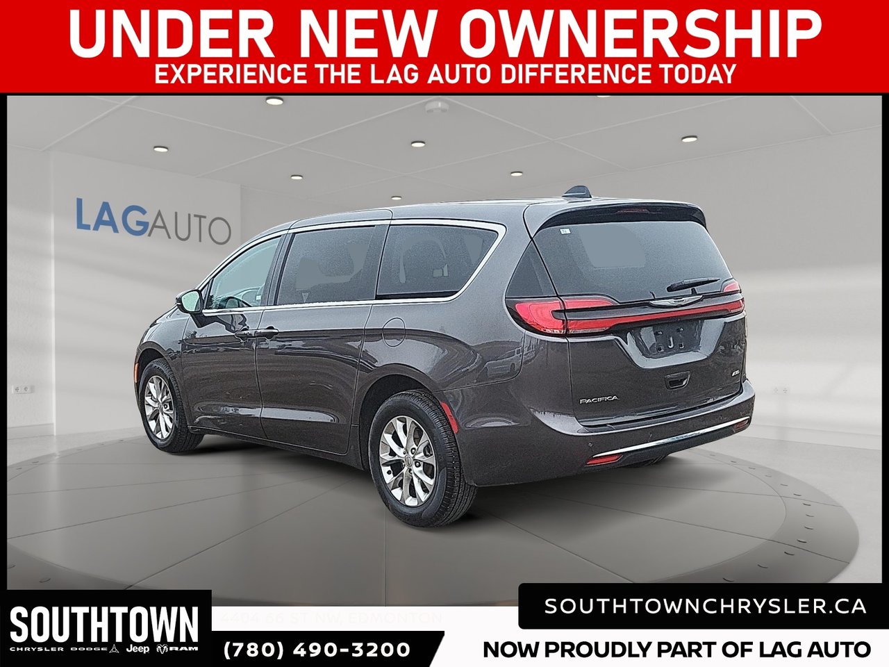 2023 Chrysler Pacifica Touring L-3