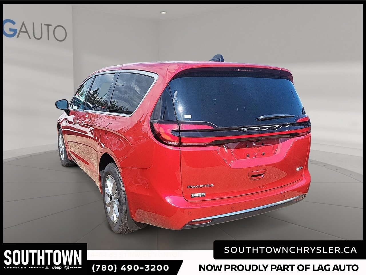 2027 Chrysler Pacifica SELECT AWD-3