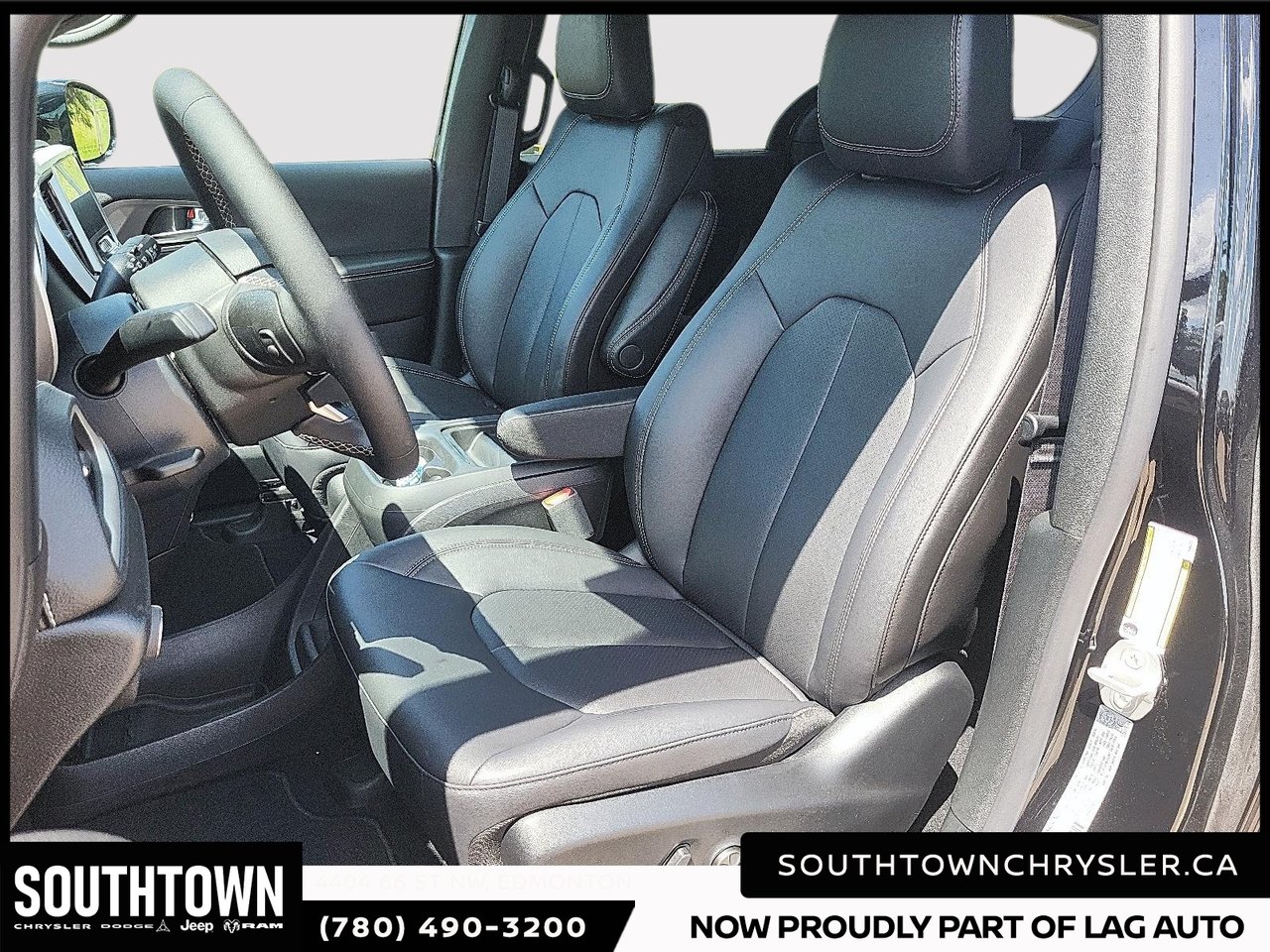 2027 Chrysler Pacifica SELECT AWD-8