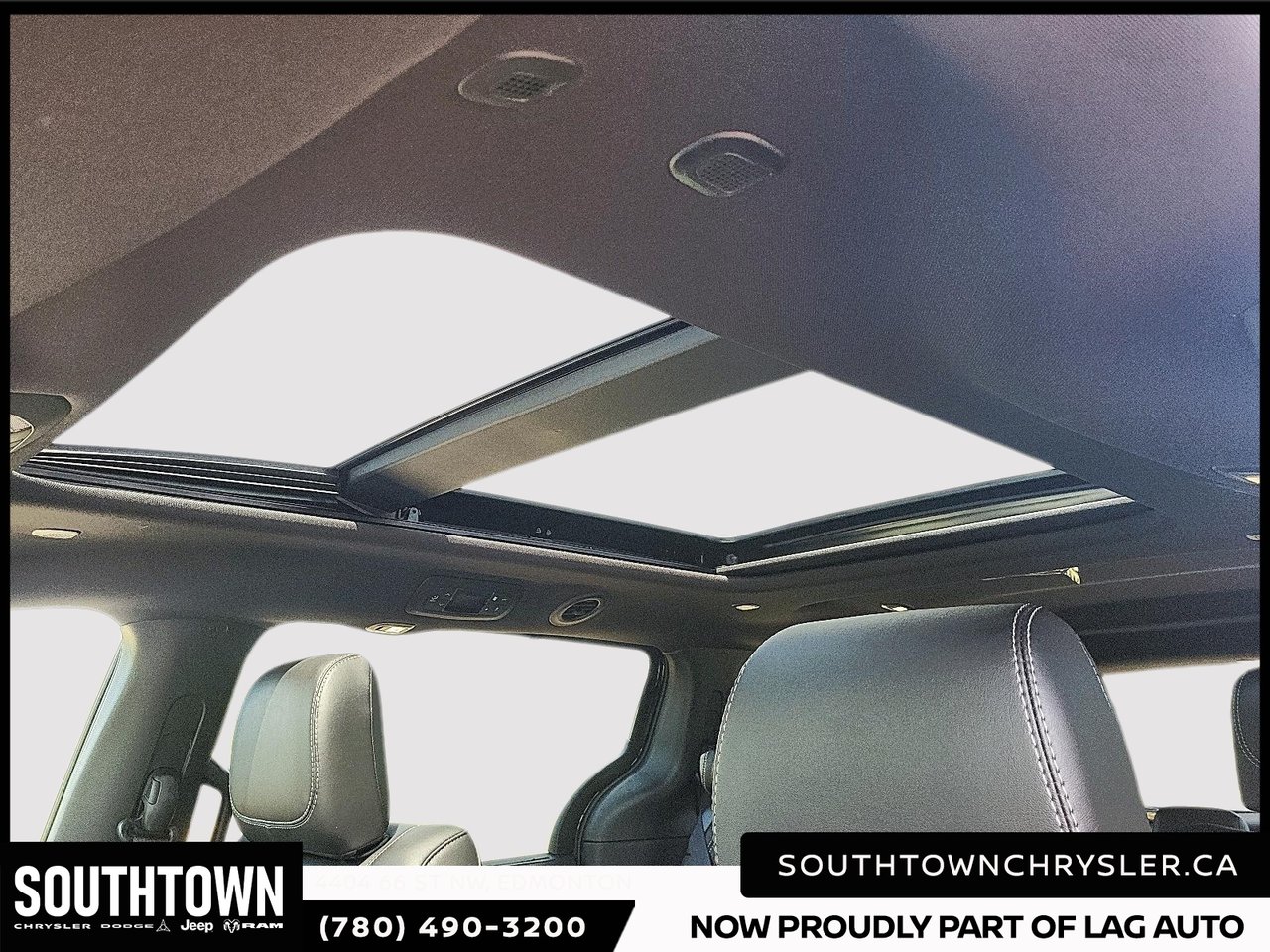 2027 Chrysler Pacifica SELECT AWD-15