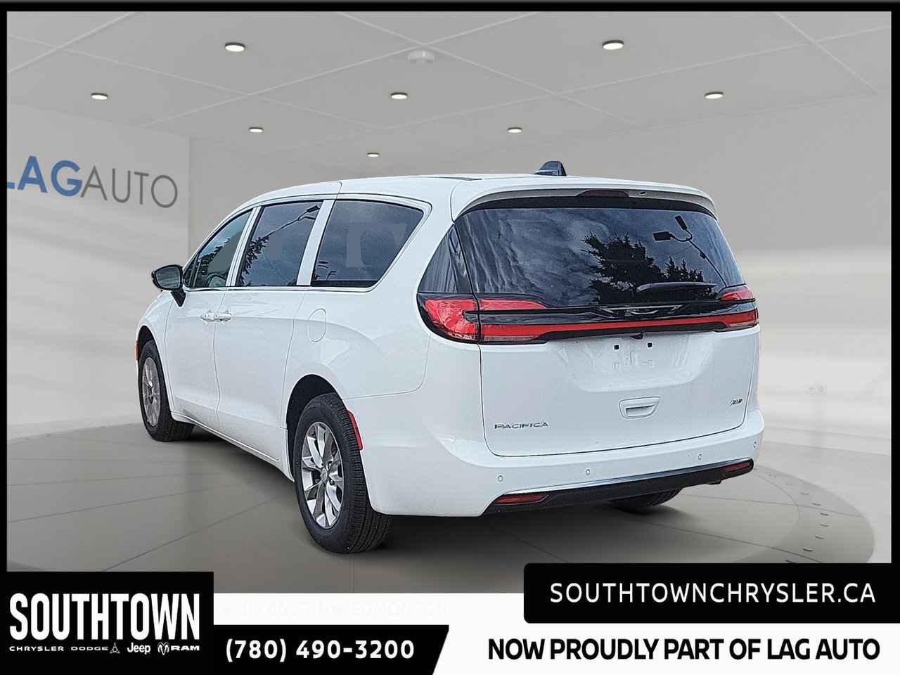 2027 Chrysler Pacifica SELECT AWD-3