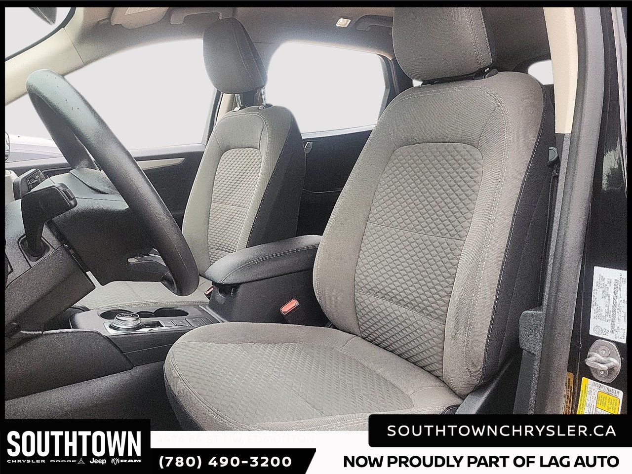 2020 Ford Escape SE-8