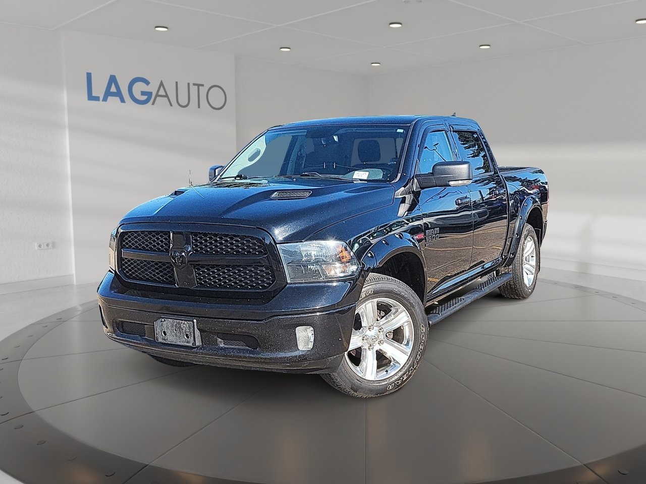 Diamond Black 2019 RAM 1500 Pickup Truck Four-Wheel Drive Automatic