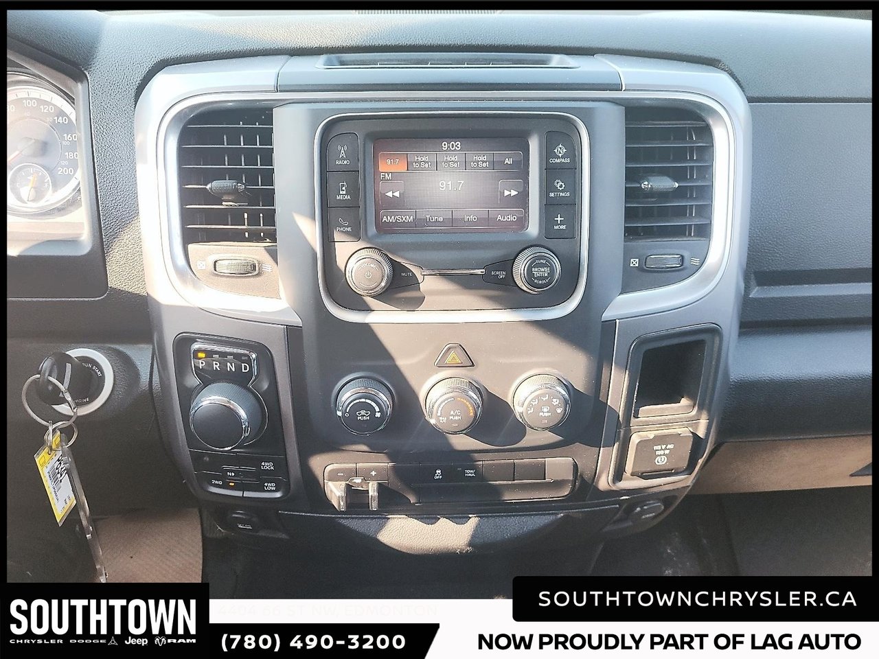 2023 Ram 1500 Classic SLT-17