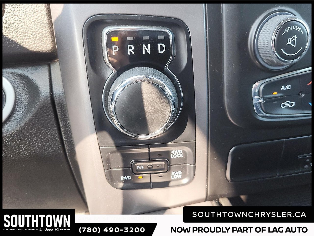 2023 Ram 1500 Classic SLT-11