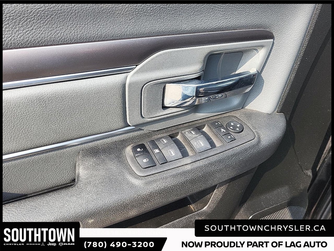 2023 Ram 1500 Classic SLT-8