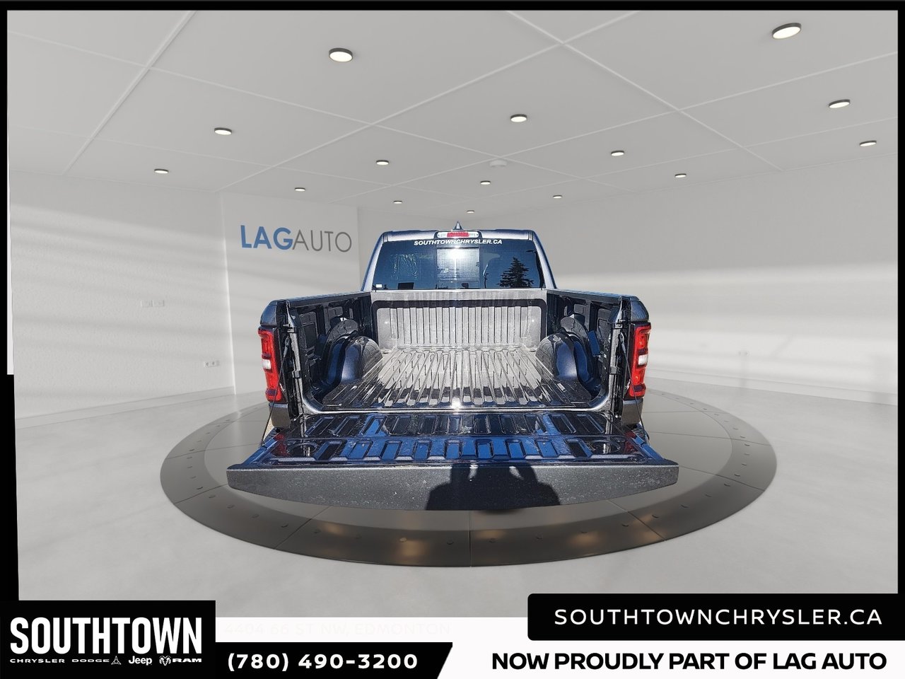 2026 Ram 1500 SPORT-14