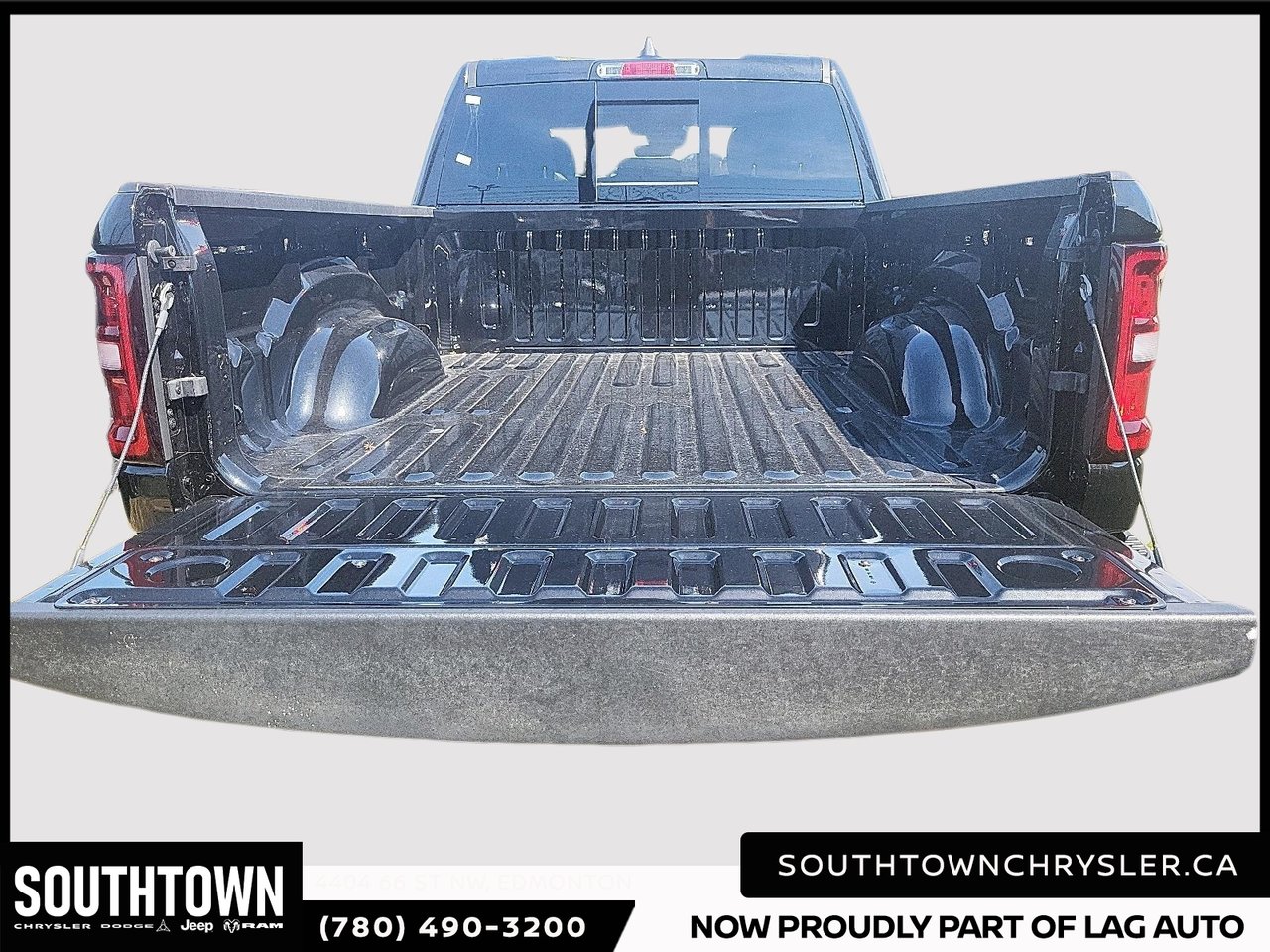 2026 Ram 1500 EXPRESS-12