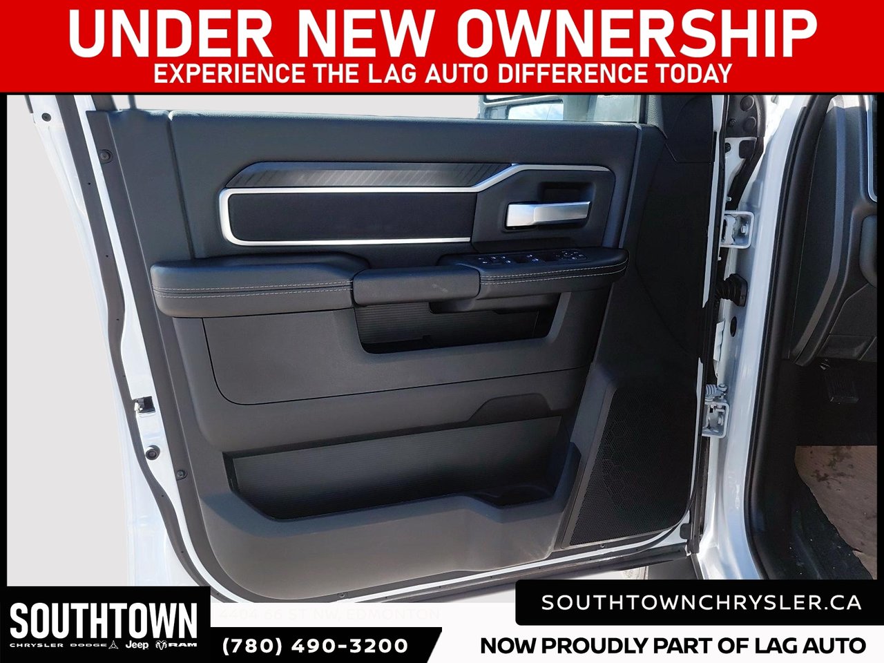 2025 Ram 3500 BIG HORN-10