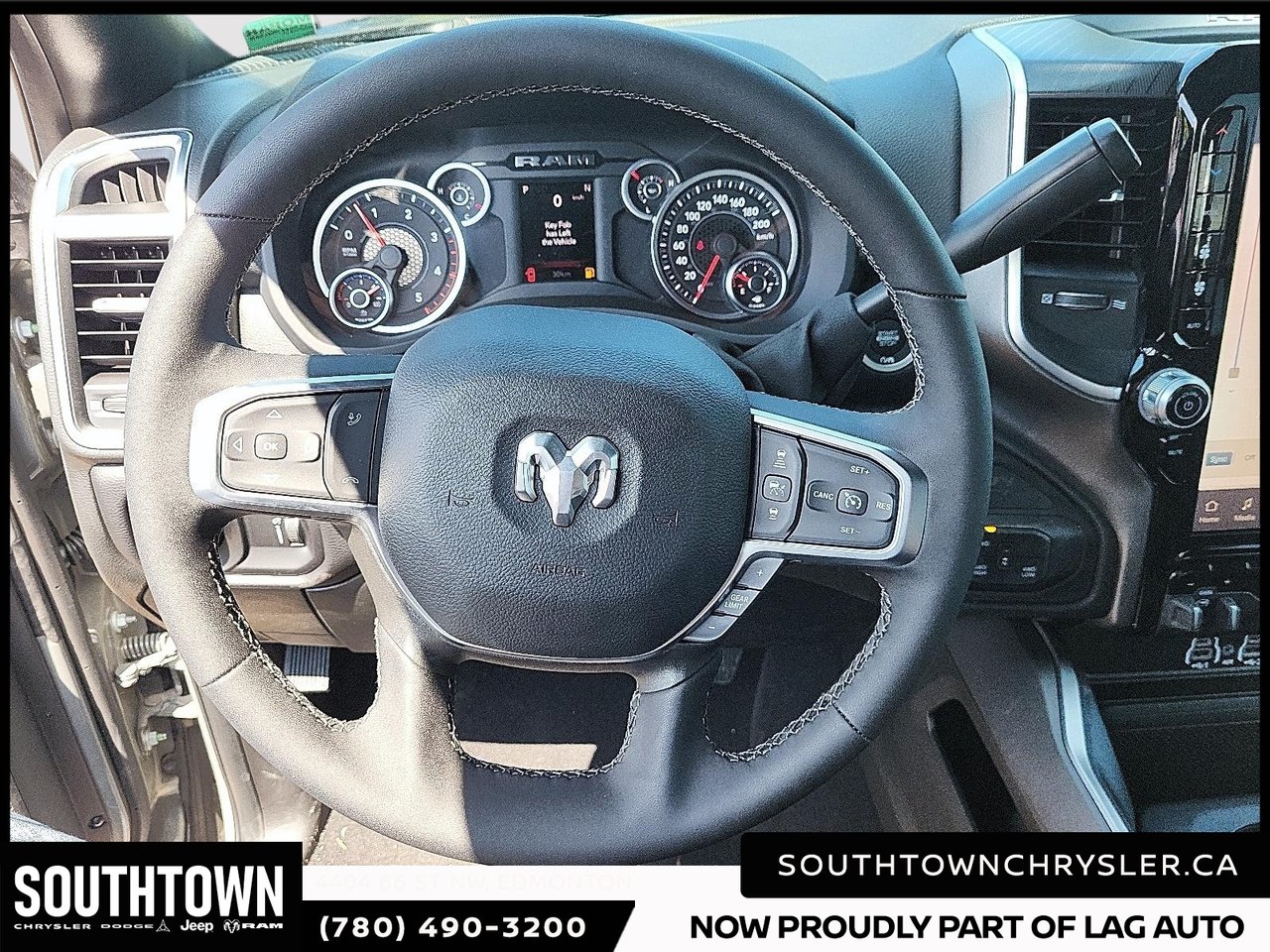 2026 Ram 3500 BIG HORN-11