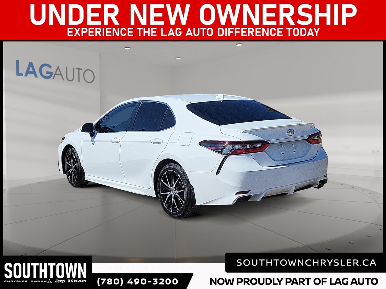 2024 Toyota Camry SE-3