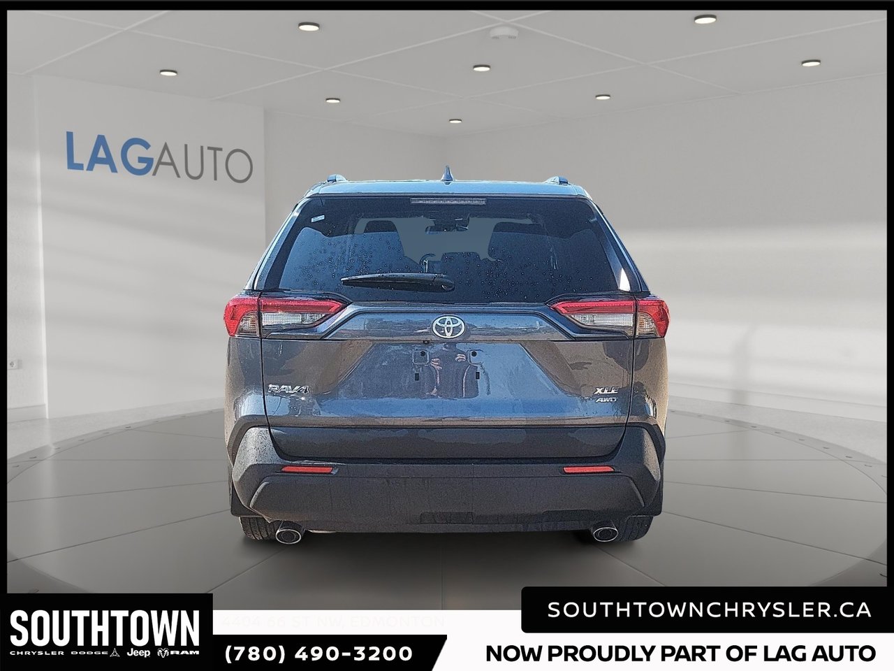 2025 Toyota RAV4 XLE-2