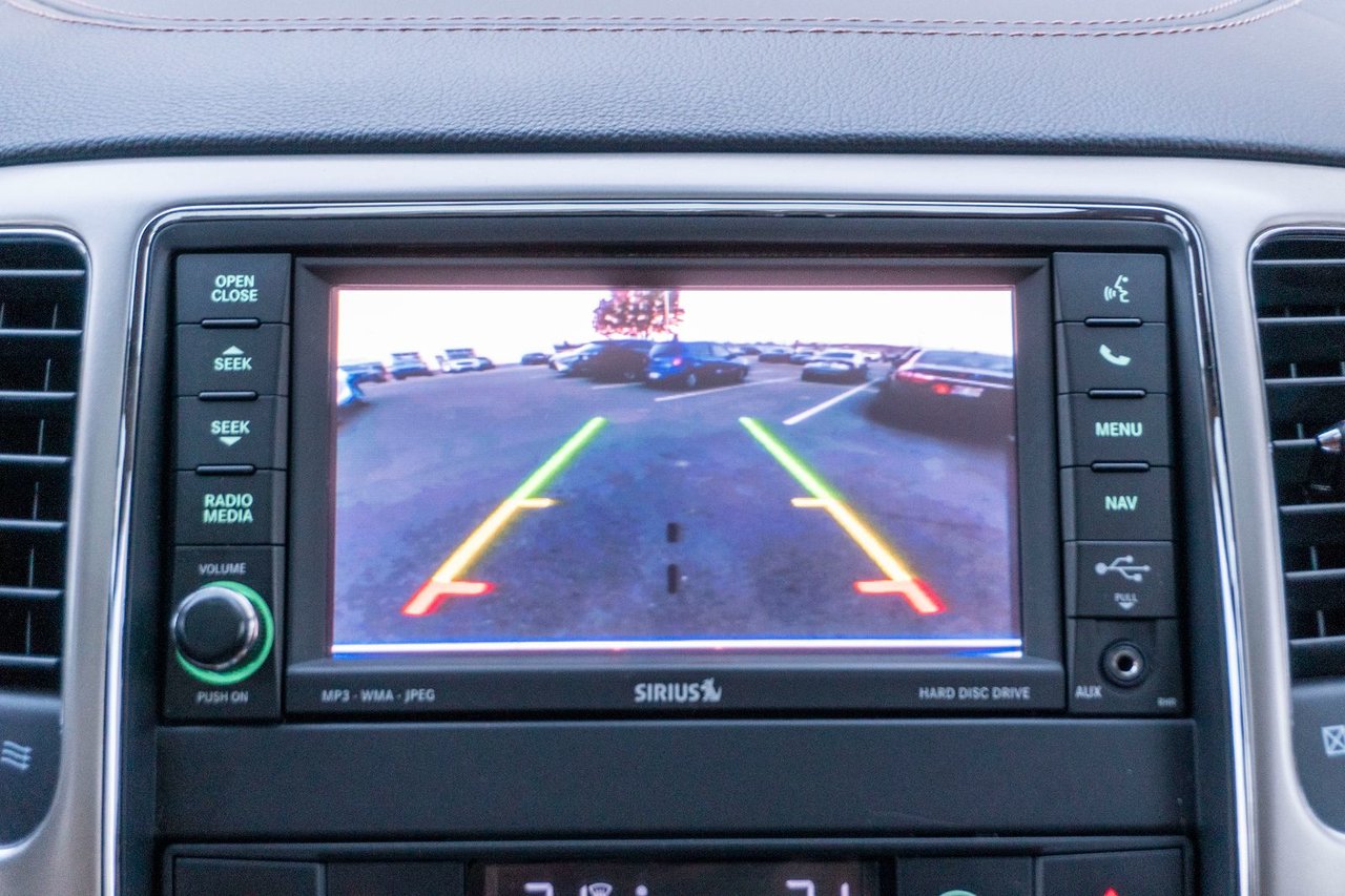 2013 jeep grand cherokee navigation system