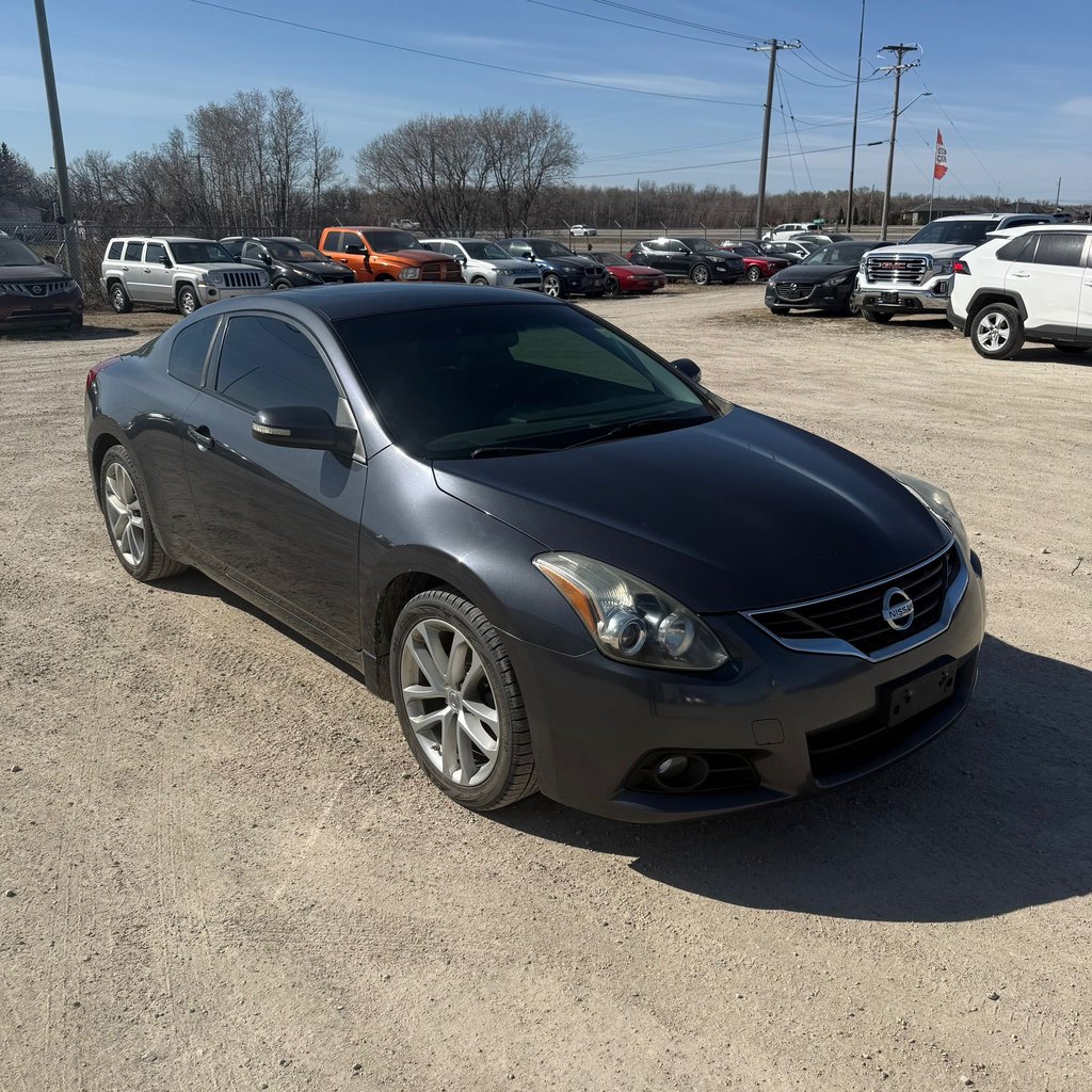 2012 Nissan Altima Coupe 3.5 SR