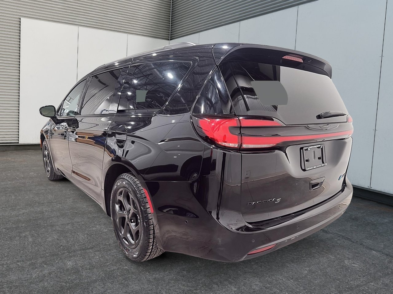 Chrysler Pacifica Hybrid Premium S Appearance 2024-5