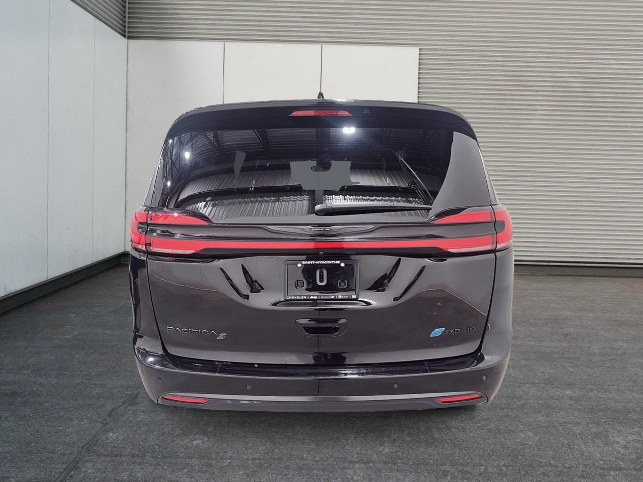 Chrysler Pacifica Hybrid Premium S Appearance 2024-4