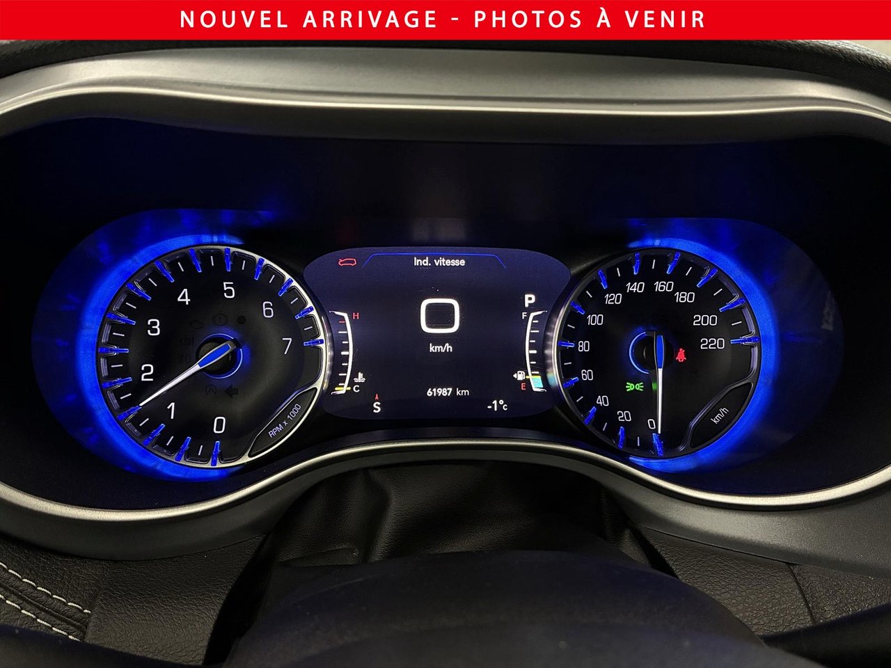 2022 Chrysler Pacifica Touring L-8