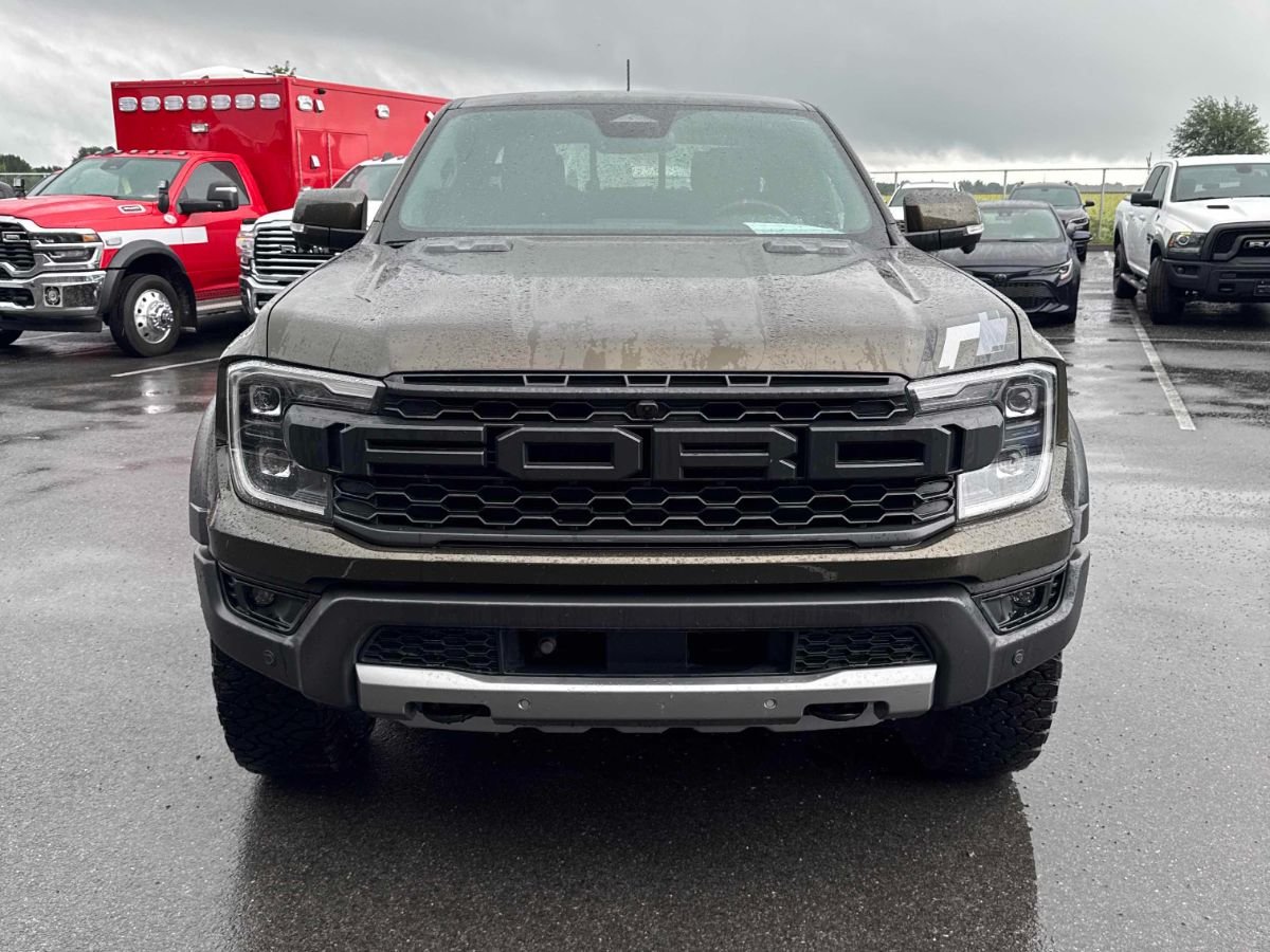 2024 Ford Ranger Raptor-1