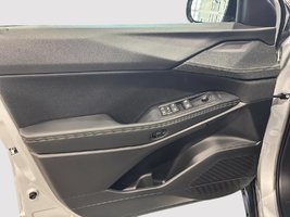 Jeep Cherokee LAREDO 2026-9