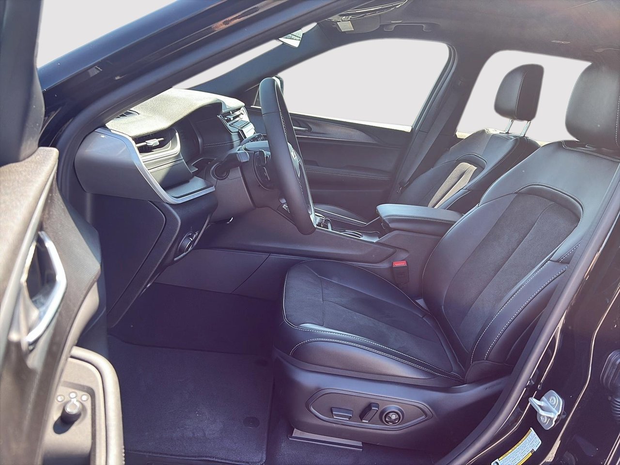 2025 Jeep Grand Cherokee L ALTITUDE-7