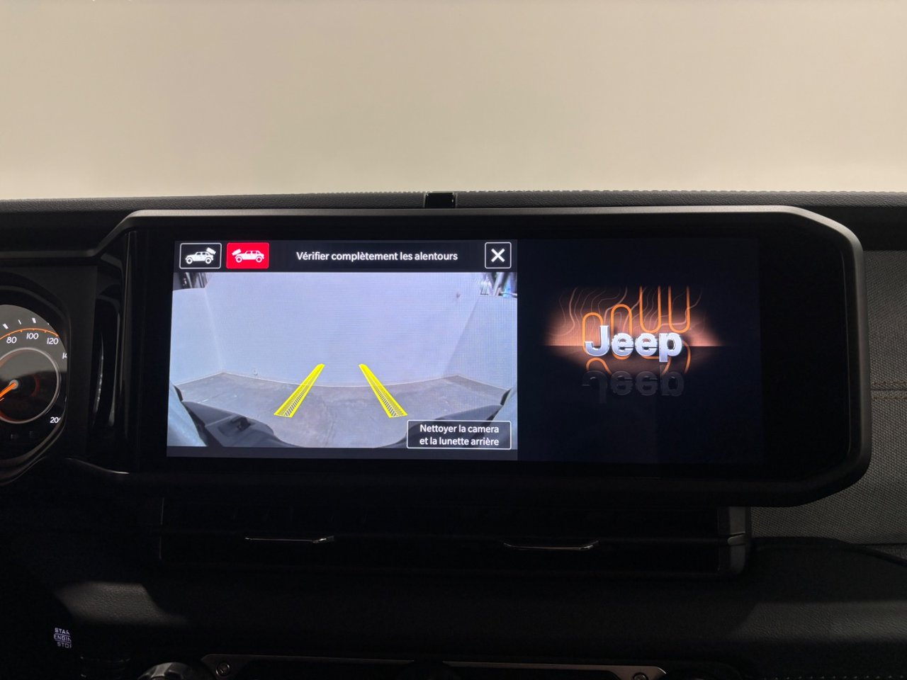 Jeep Wrangler 4-Door SAHARA 2024-25