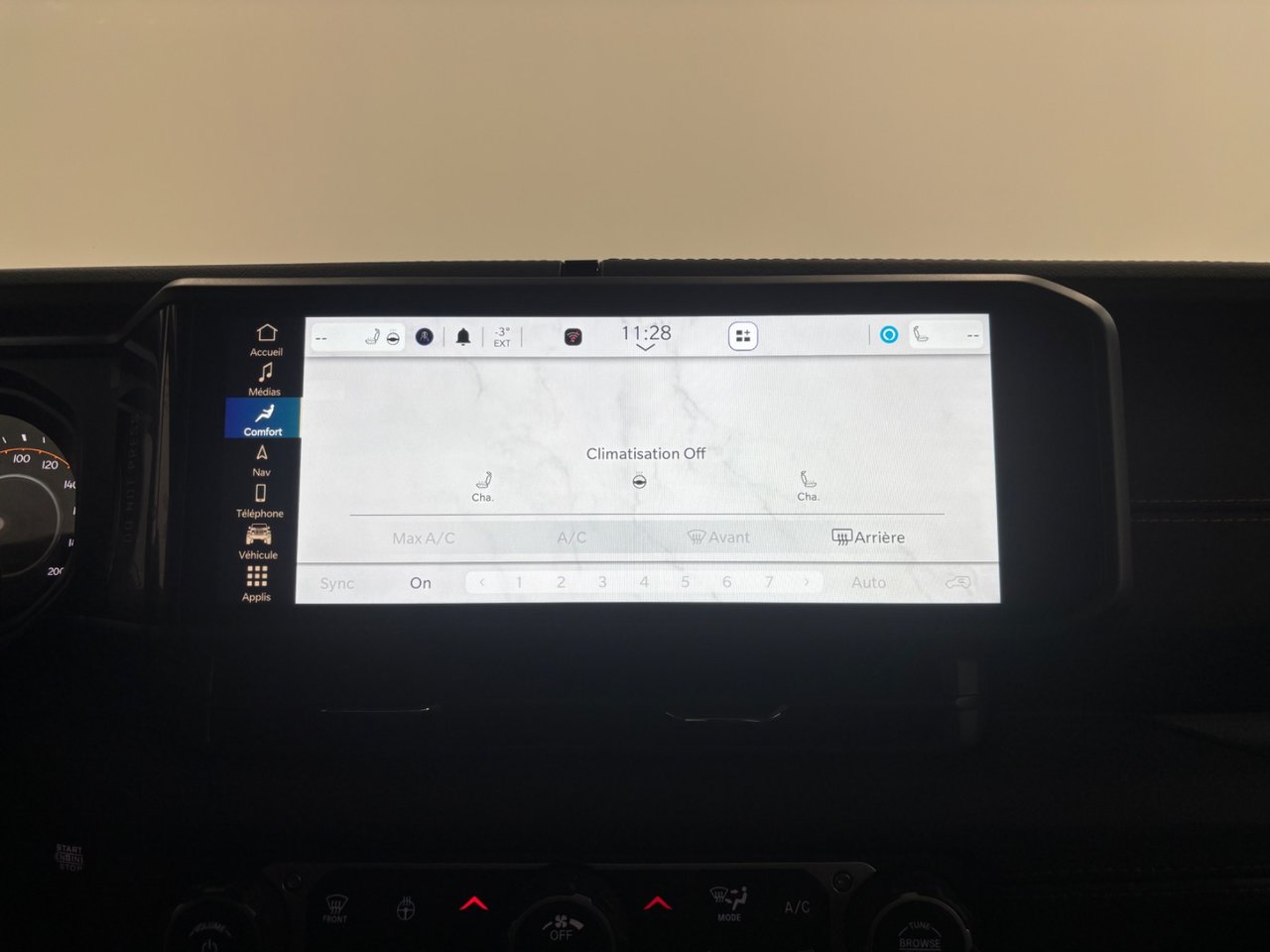 Jeep WRANGLER 4-Door SAHARA 2024-21