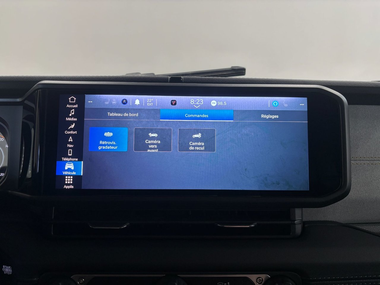 Jeep WRANGLER 4-Door SAHARA 2024-22