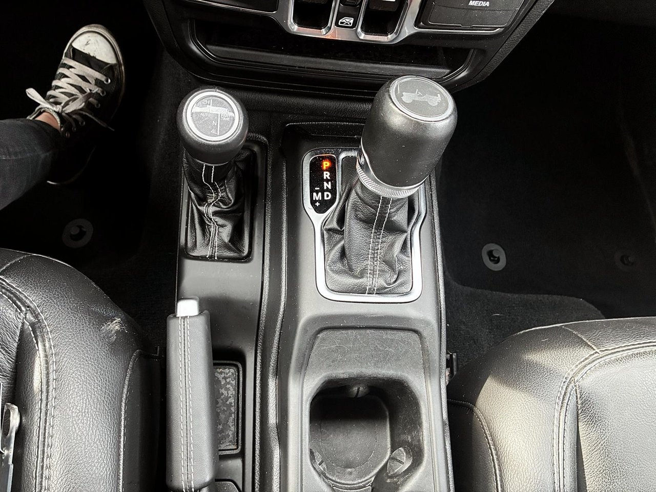 2023 Jeep Wrangler 4xe UNLIMITED SAHARA | TOIT SKY ONE TOUCH-12