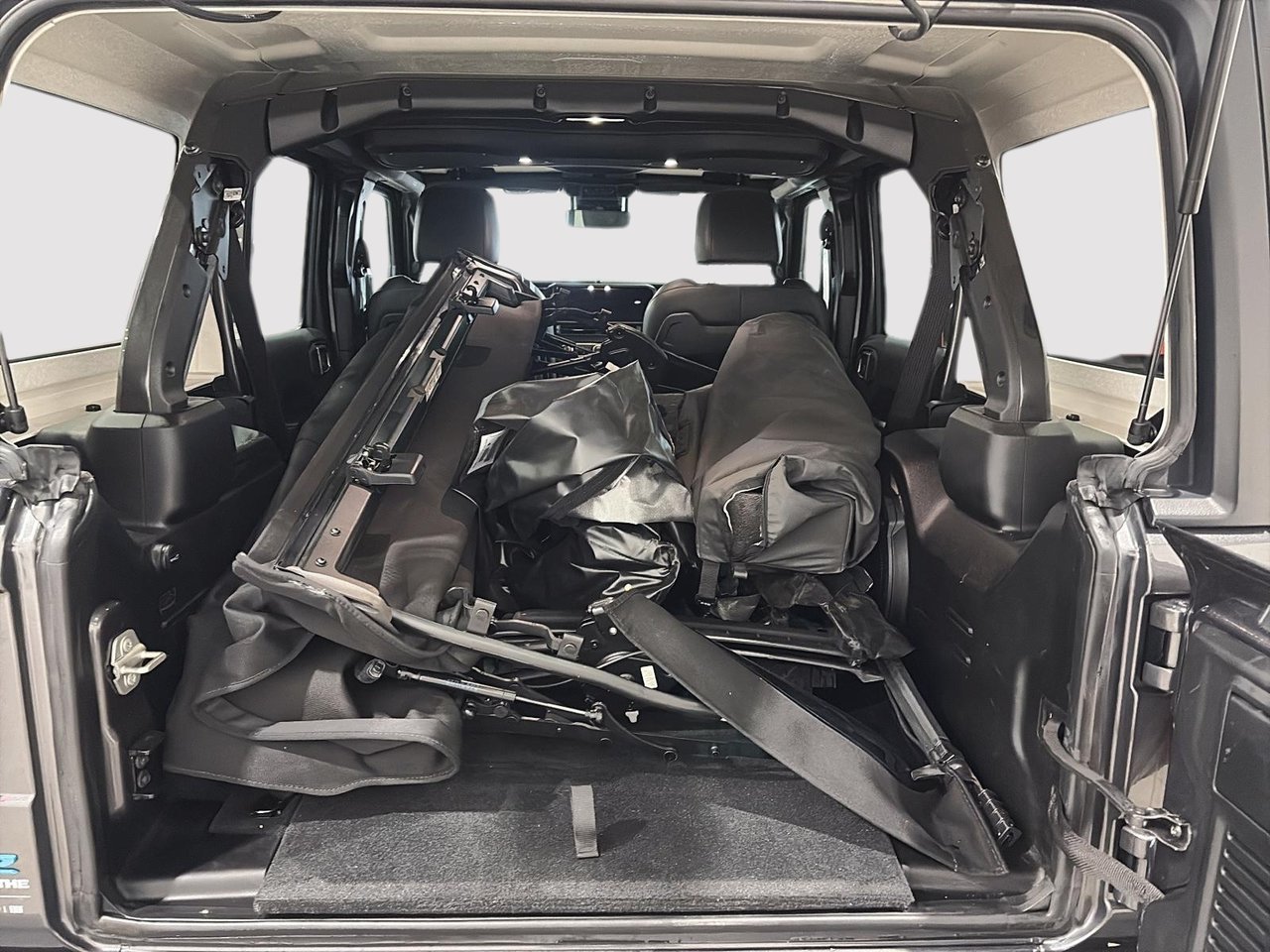 2024 Jeep Wrangler 4xe Sahara-5