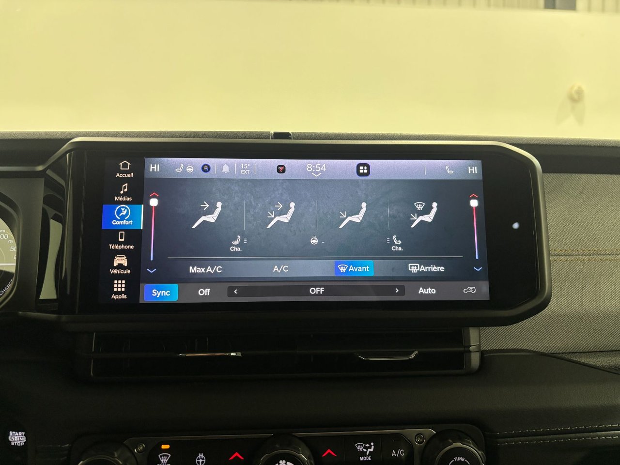 Jeep Wrangler 4XE SAHARA 2024-20