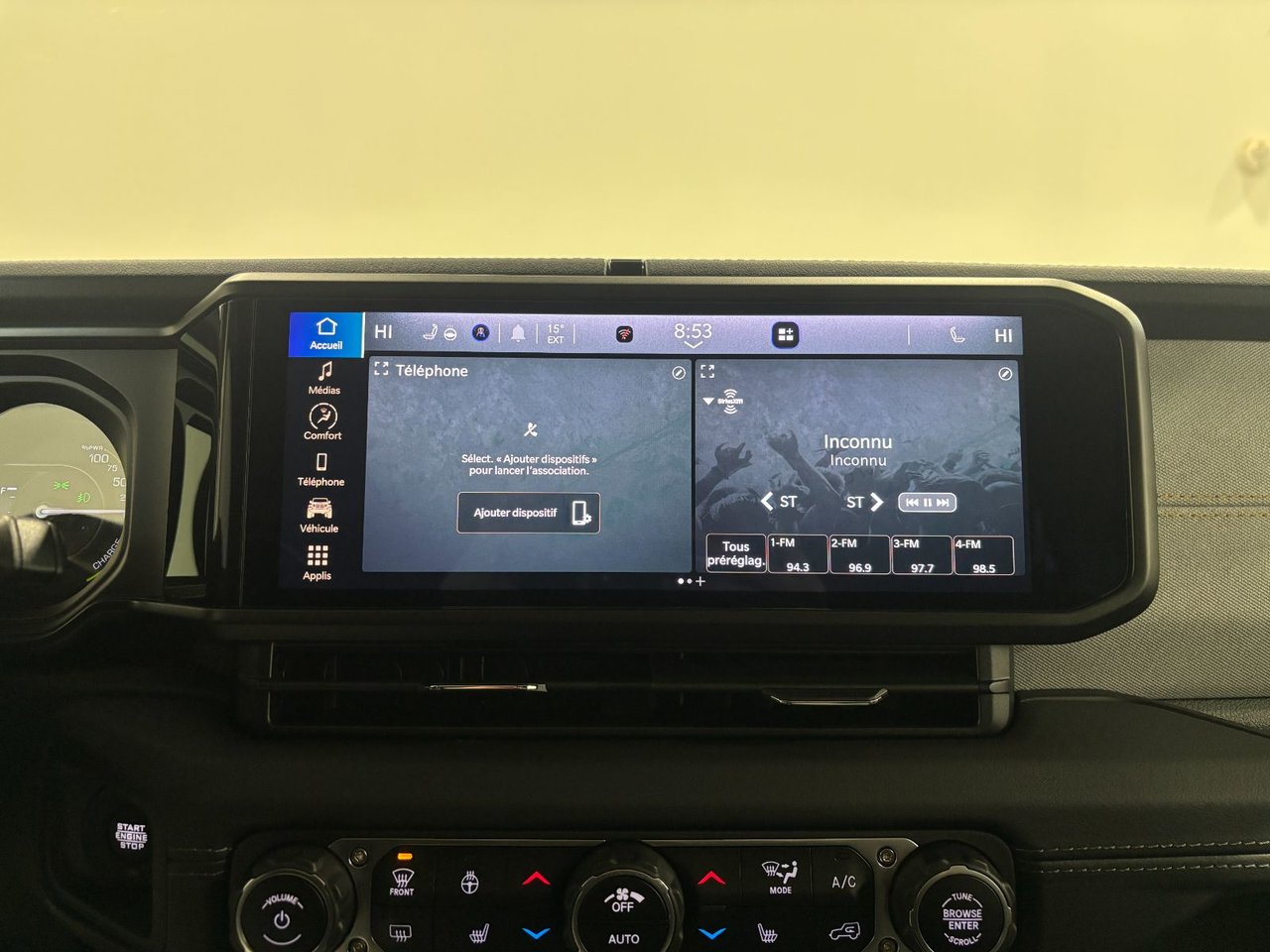 Jeep Wrangler 4XE SAHARA 2024-18