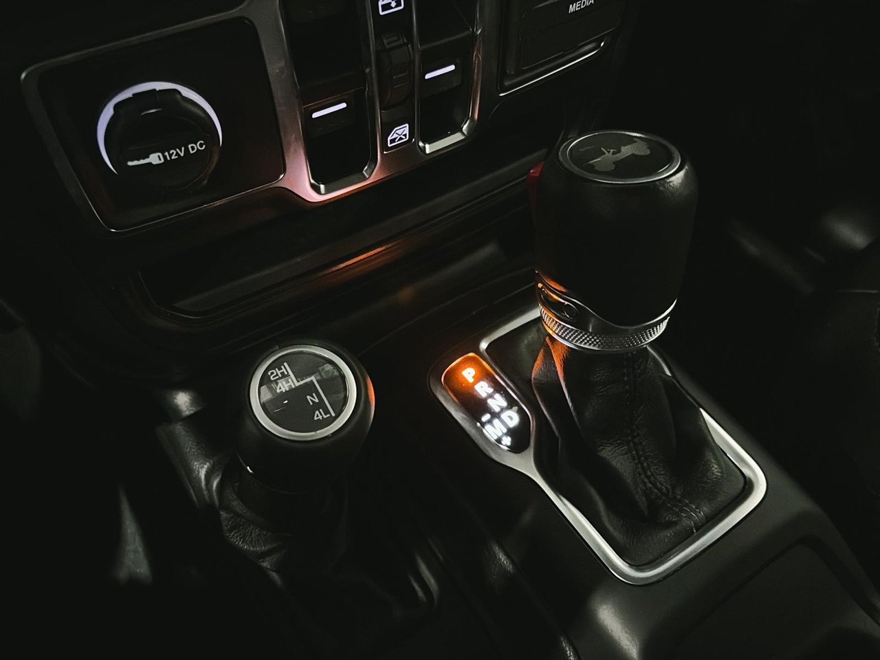 2023 Jeep Wrangler Sahara Altitude-12