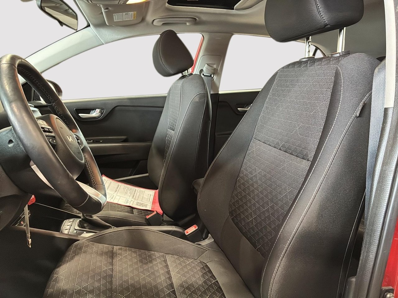2023 Kia Rio 5-door LX+-7