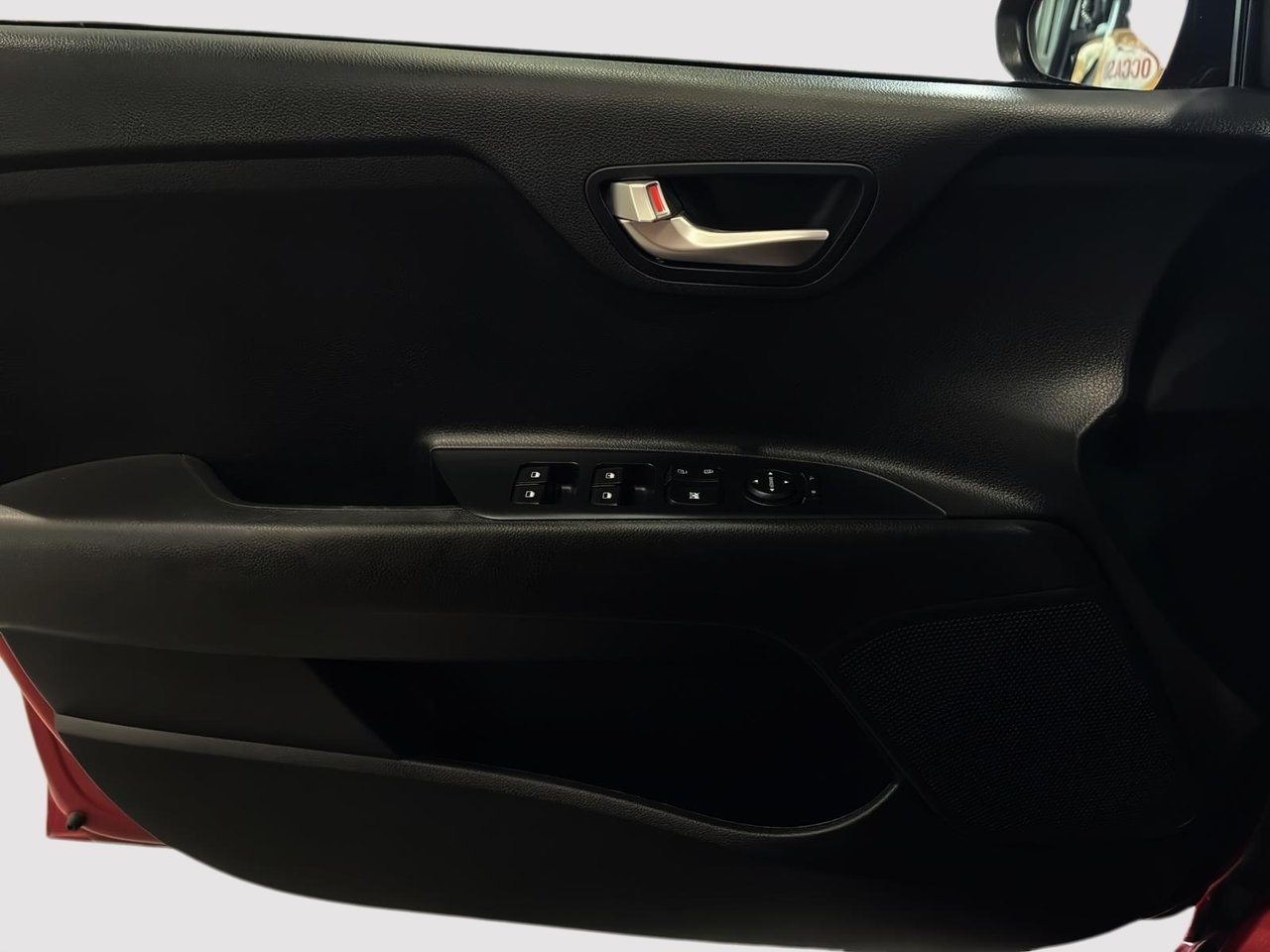 2023 Kia Rio 5-door LX+-9