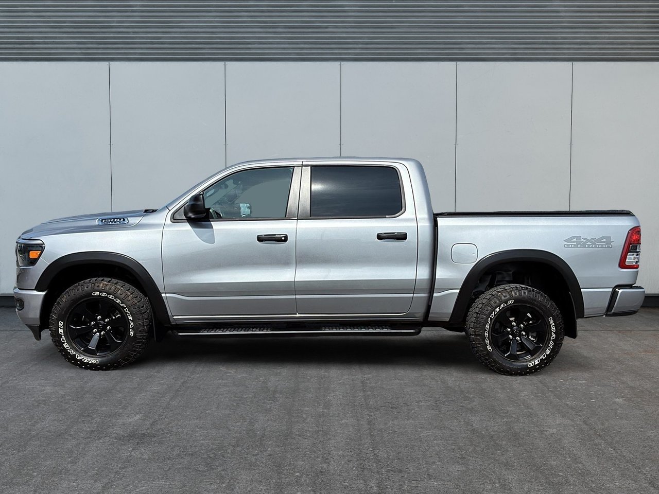 Ram 1500 TRADESMAN 2023-4