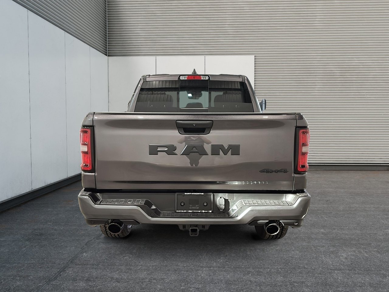 2025 Ram 1500 Tradesman-2