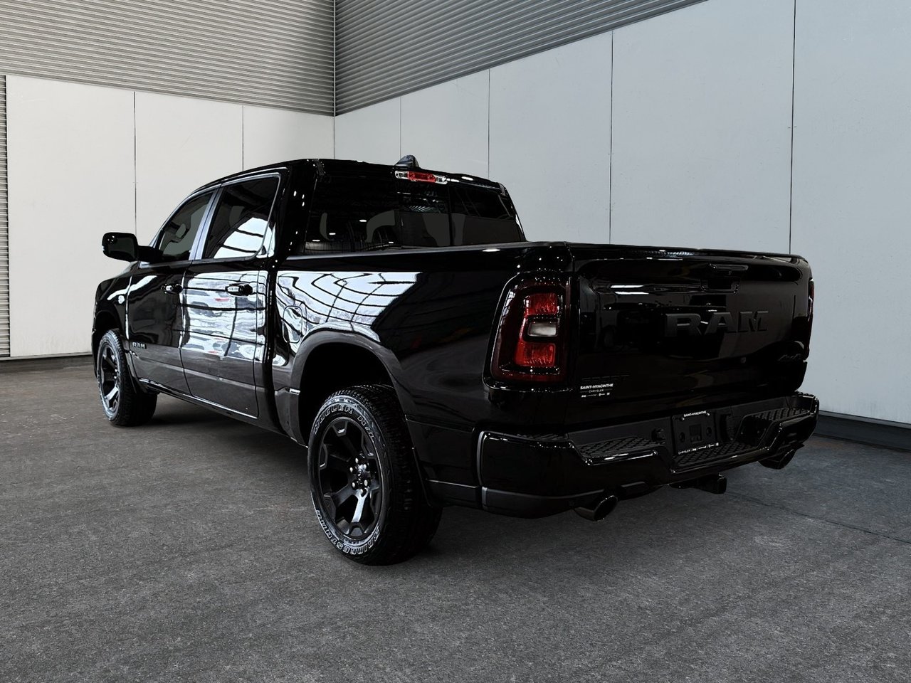 2026 Ram 1500 SPORT-3