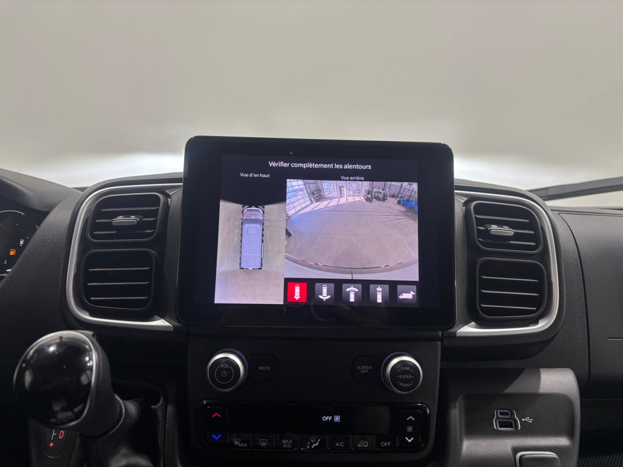 2025 Ram ProMaster Cargo Van SLT+-22