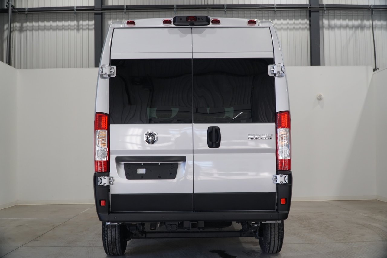 2025 Ram ProMaster Cargo Van SLT+-4
