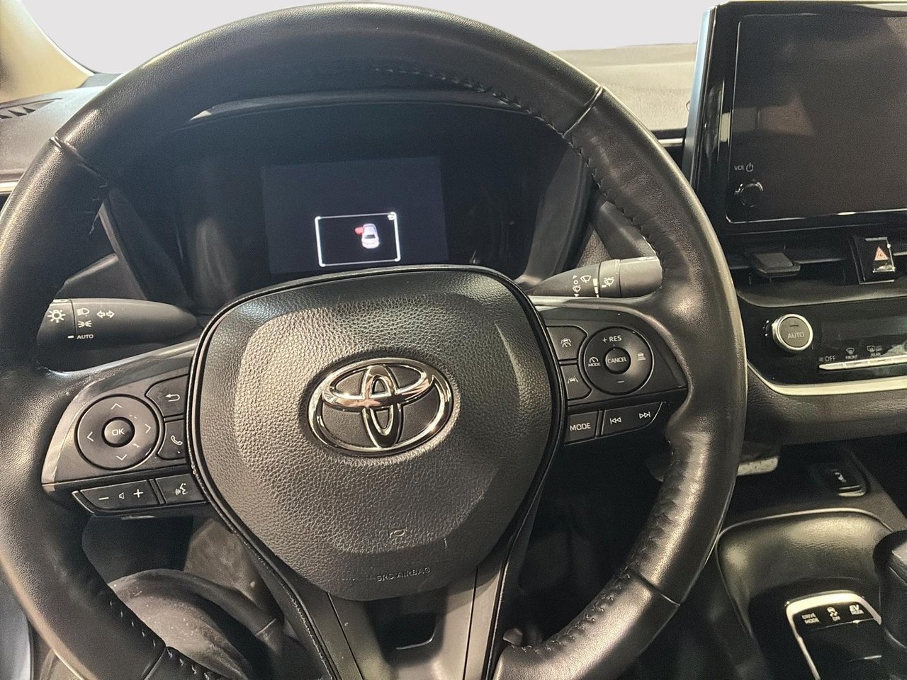 2024 Toyota Corolla LE HYBRID AWD-10