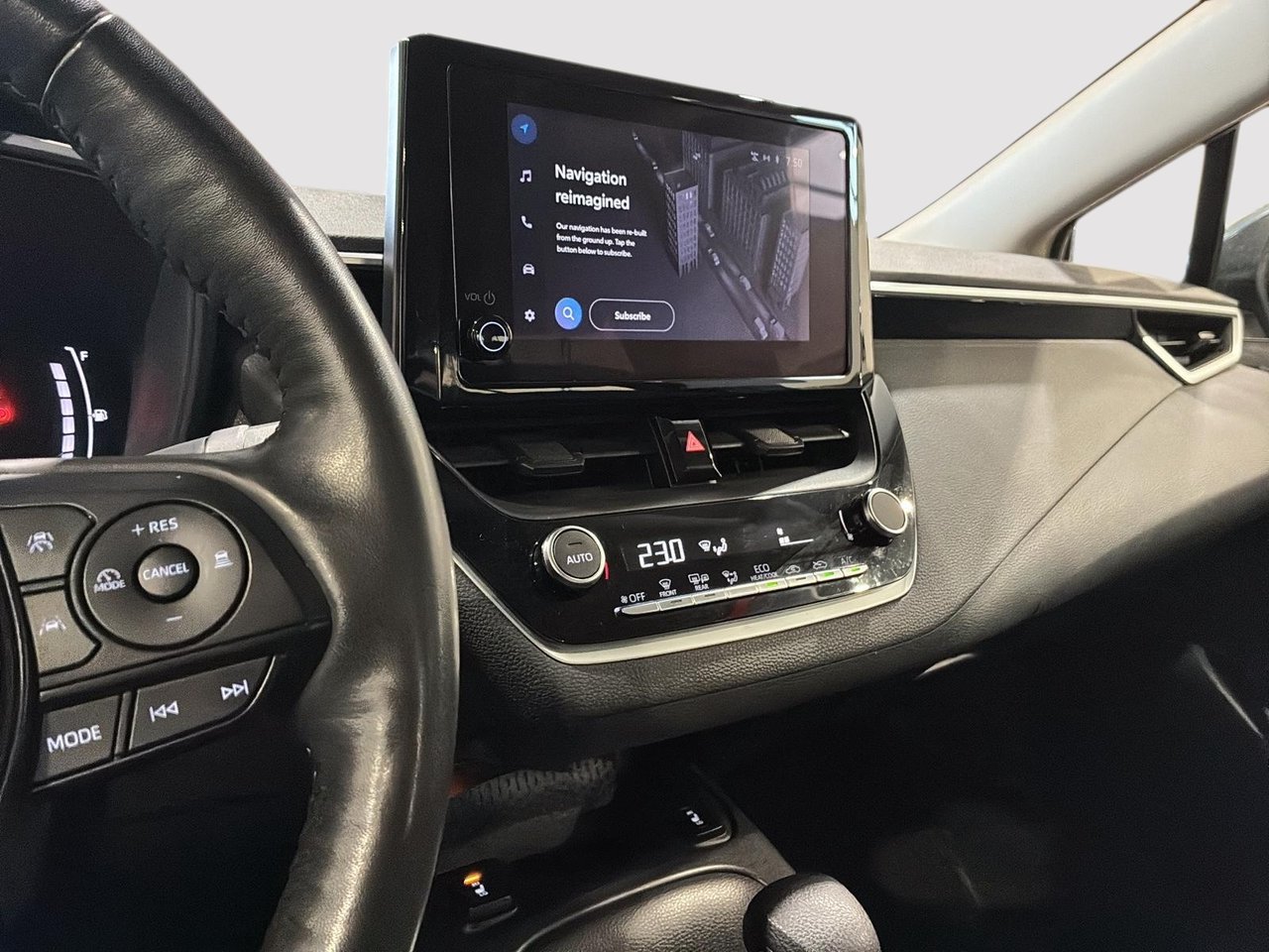 2024 Toyota Corolla LE HYBRID AWD-12