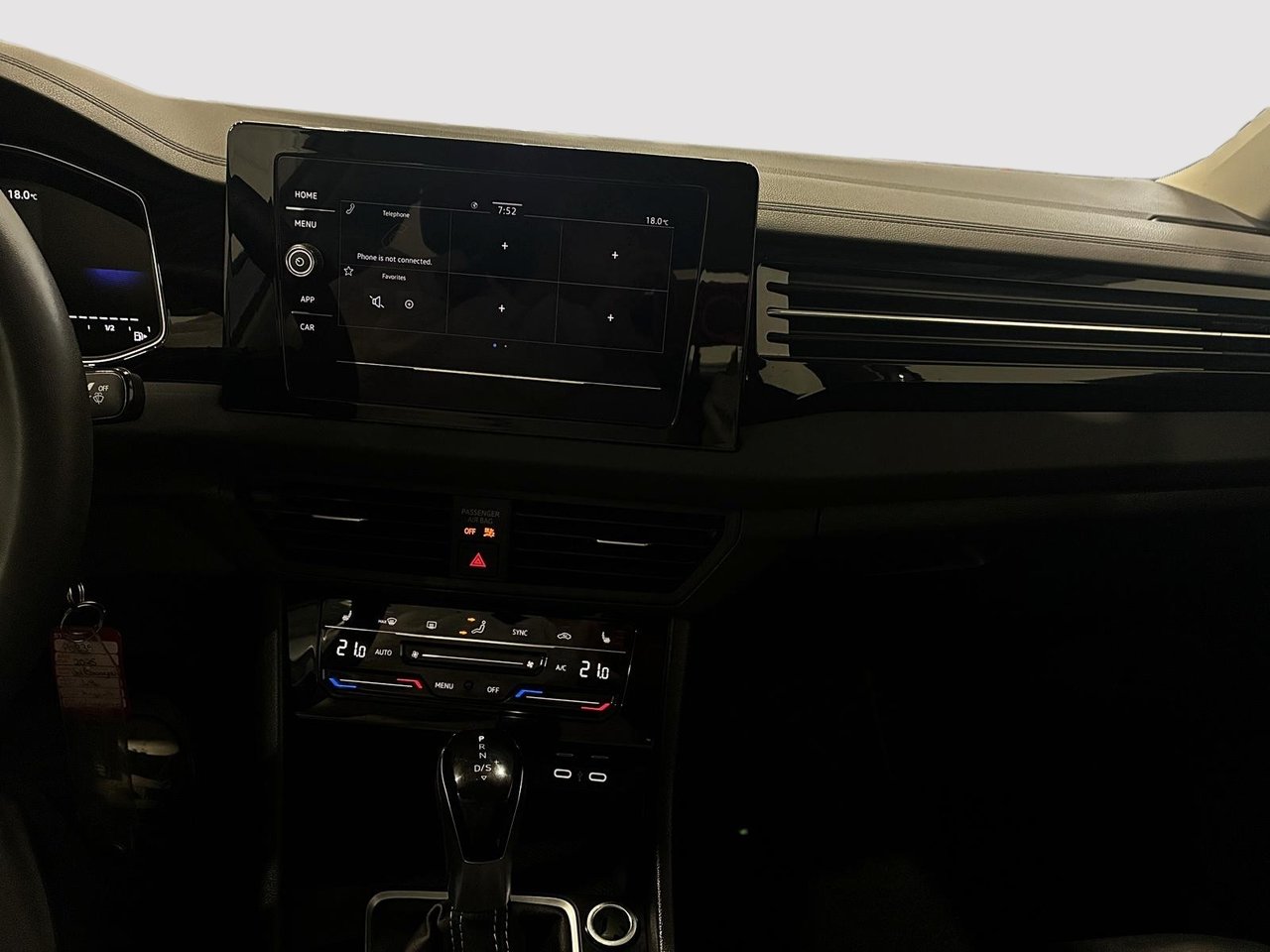 Volkswagen Jetta Trendline 2025-12