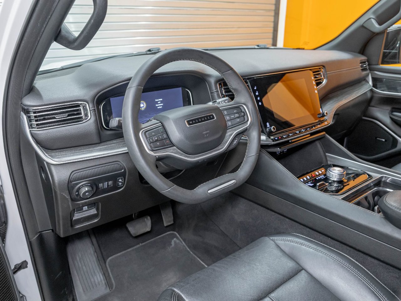 2023 Jeep Wagoneer