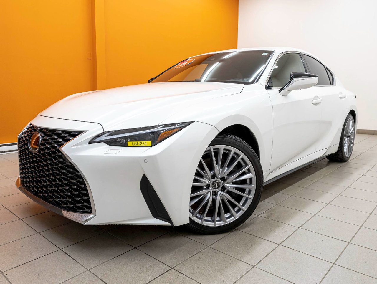 Used 2022 Lexus IS with 15,952 km for sale at Otogo Used 2022 Lexus IS with 15,952 km for sale at Otogo