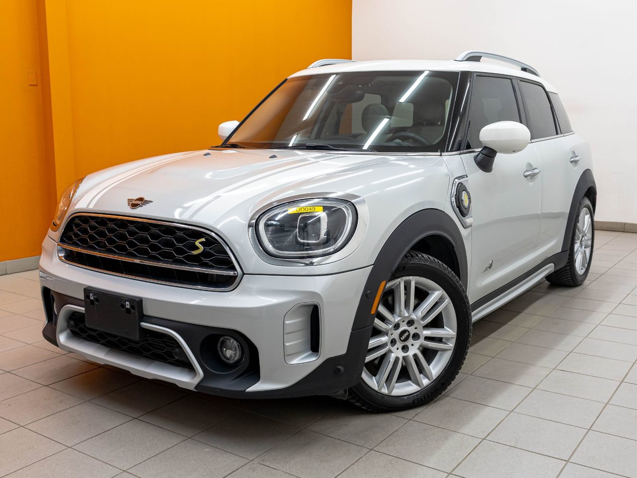 White 2023 MINI Countryman Hybrid Plug-in SUV / Crossover All-Wheel Drive Automatic