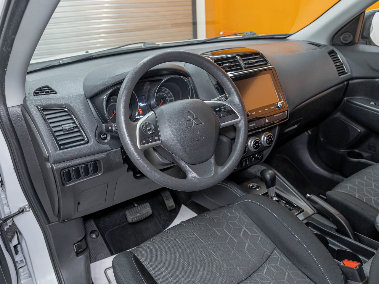 2023 Mitsubishi RVR